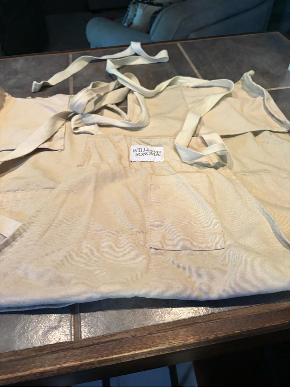 - Williams Sonoma Canvas apron - quality piece